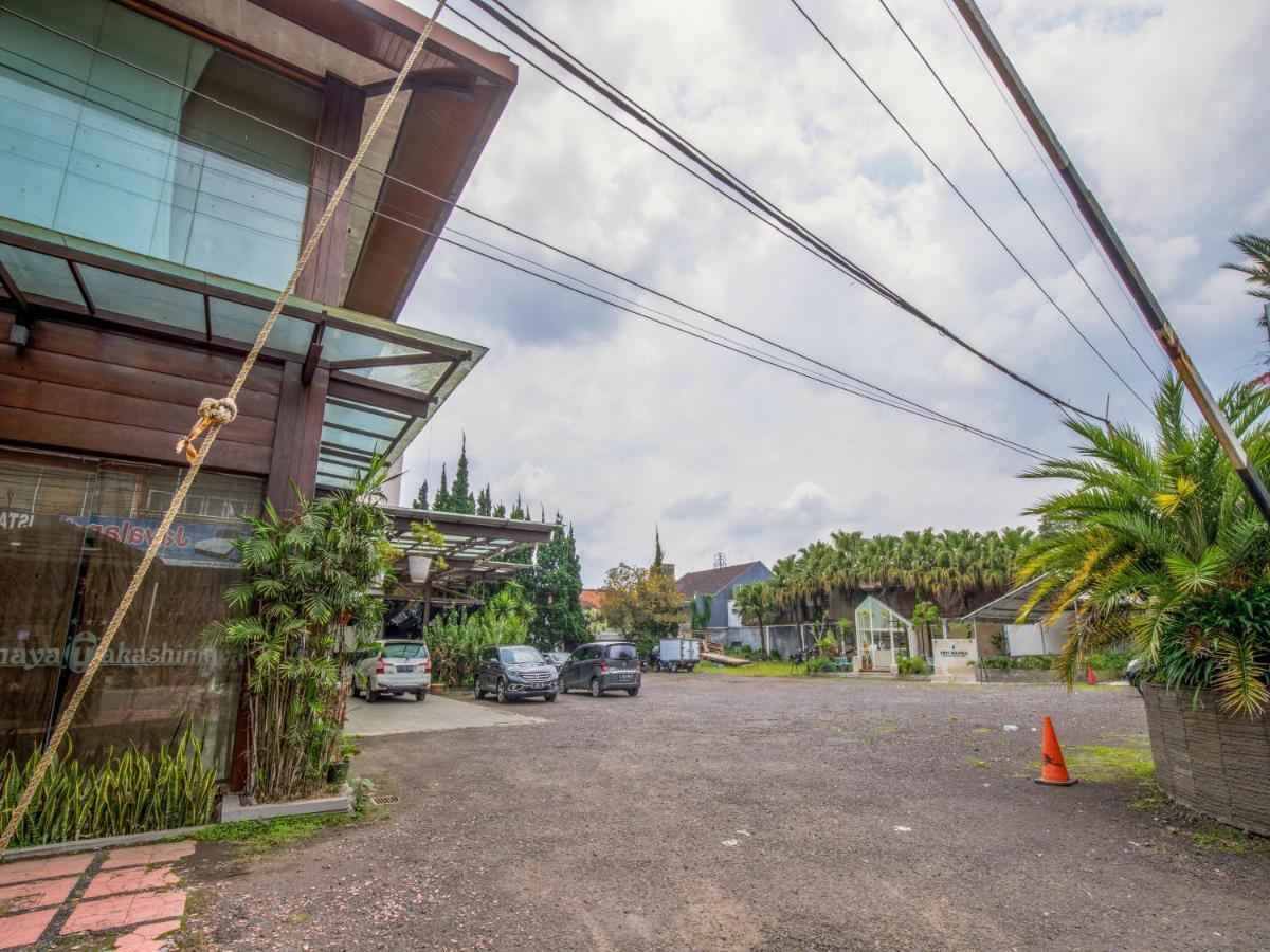 Takashimaya Hotel & Convention Lembang Exterior foto