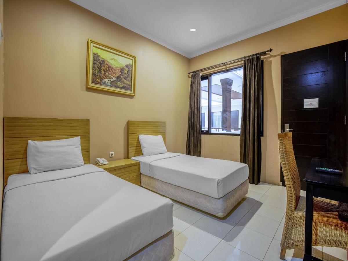 Takashimaya Hotel & Convention Lembang Habitación foto